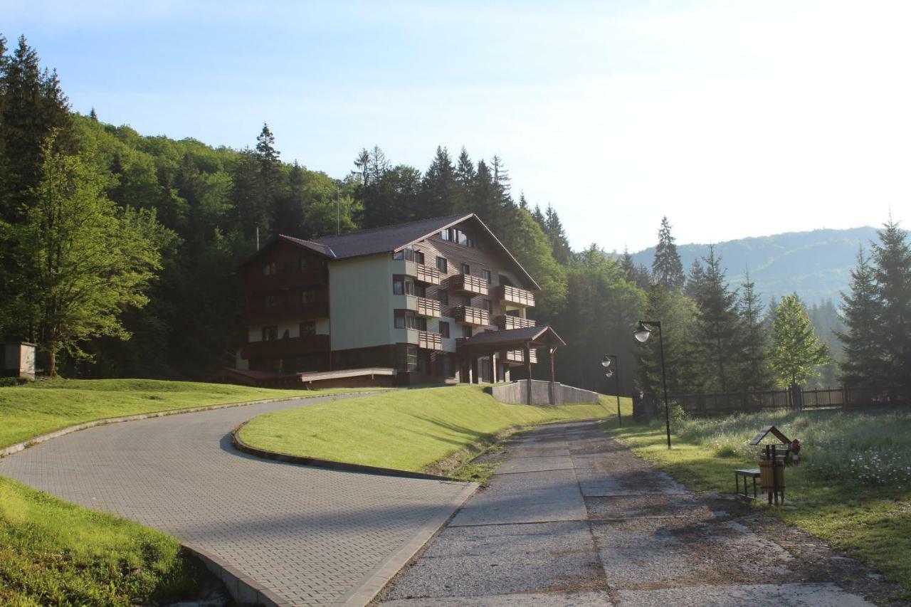 Monte Cervo Bio Hotel & Spa Covasna Exterior foto