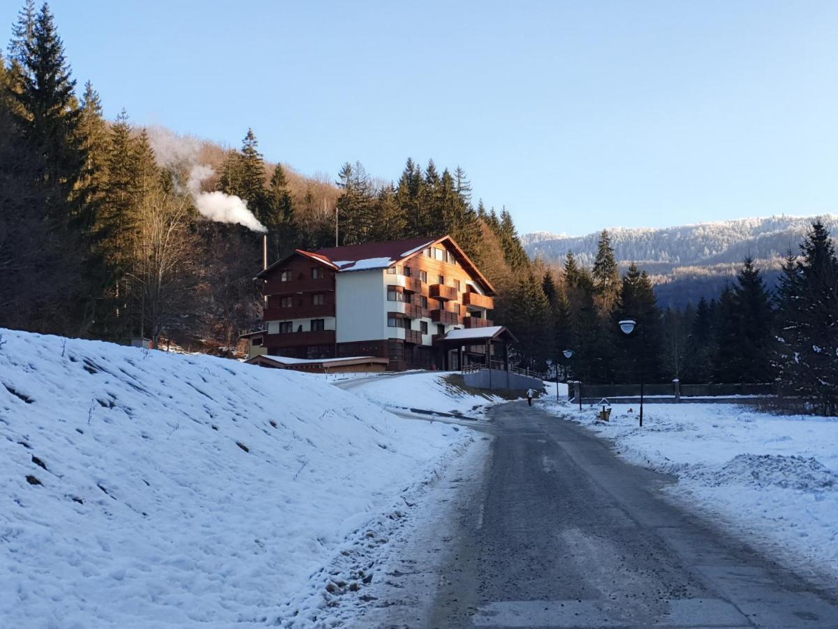 Monte Cervo Bio Hotel & Spa Covasna Exterior foto